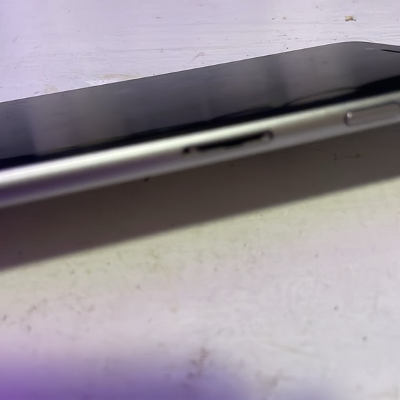 iphone 6 FOR PARTS - Picture 3 of 4